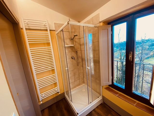 Primo bagno con doccia
